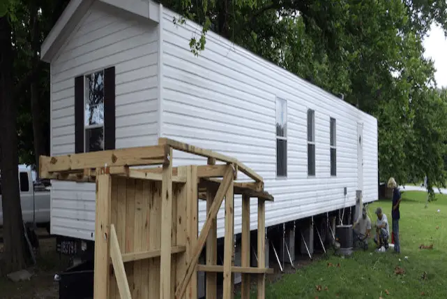 how much does it cost to relocate a mobile home